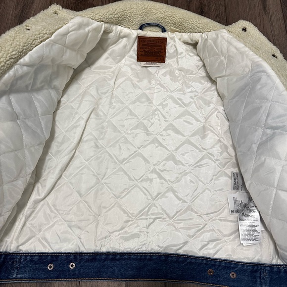 Levi's® Ex Bf Pieced Trucker, size S. - Picture 6 of 7